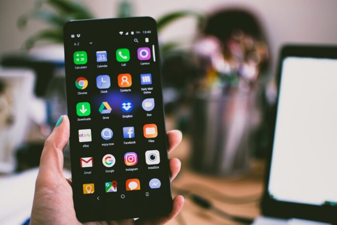 How Mobile Applications Make Your Life Easy In 2021